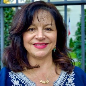 Meet your Posher, Debbie